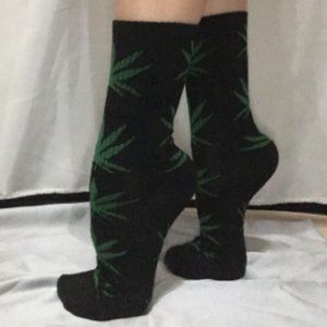 SOLD Plant Life Crew Sock